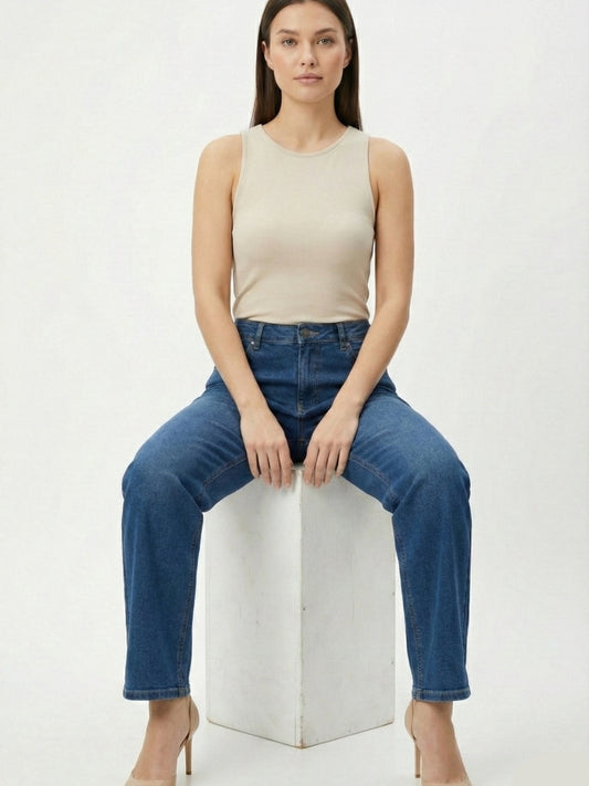 DELAN High-Rise Straight Fit Blue Jeans