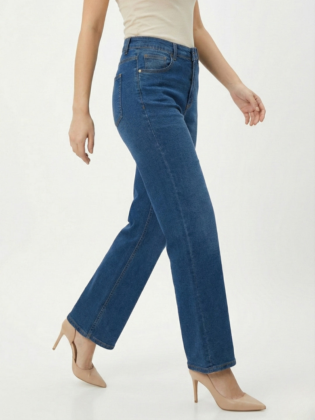 DELAN High-Rise Straight Fit Blue Jeans